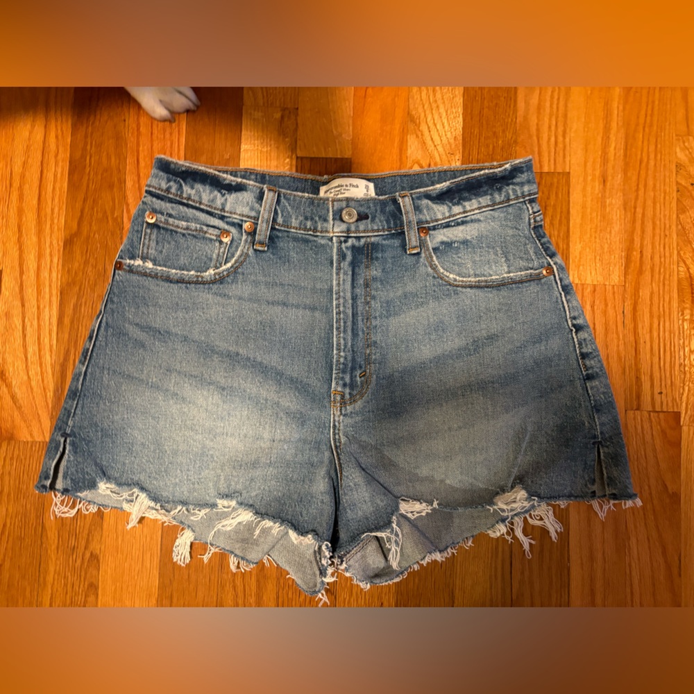 Abercrombie curve love shorts 29